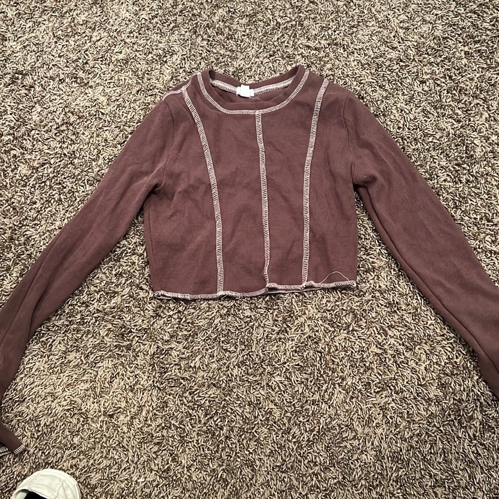 Garage long sleeve crop top